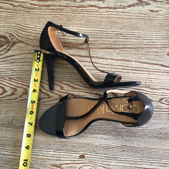 Calvin Klein Stiletto Style Heels Black 9M - Picture 2 of 4